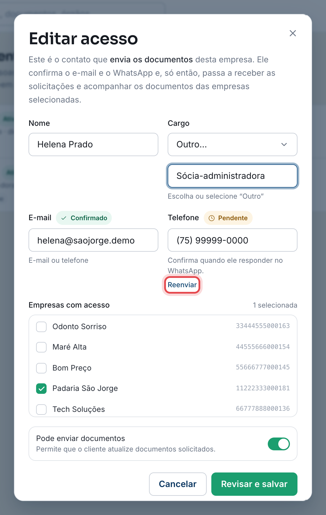 Janela Editar acesso com o selo Confirmado no e-mail, o selo Pendente no telefone e o link Reenviar destacado